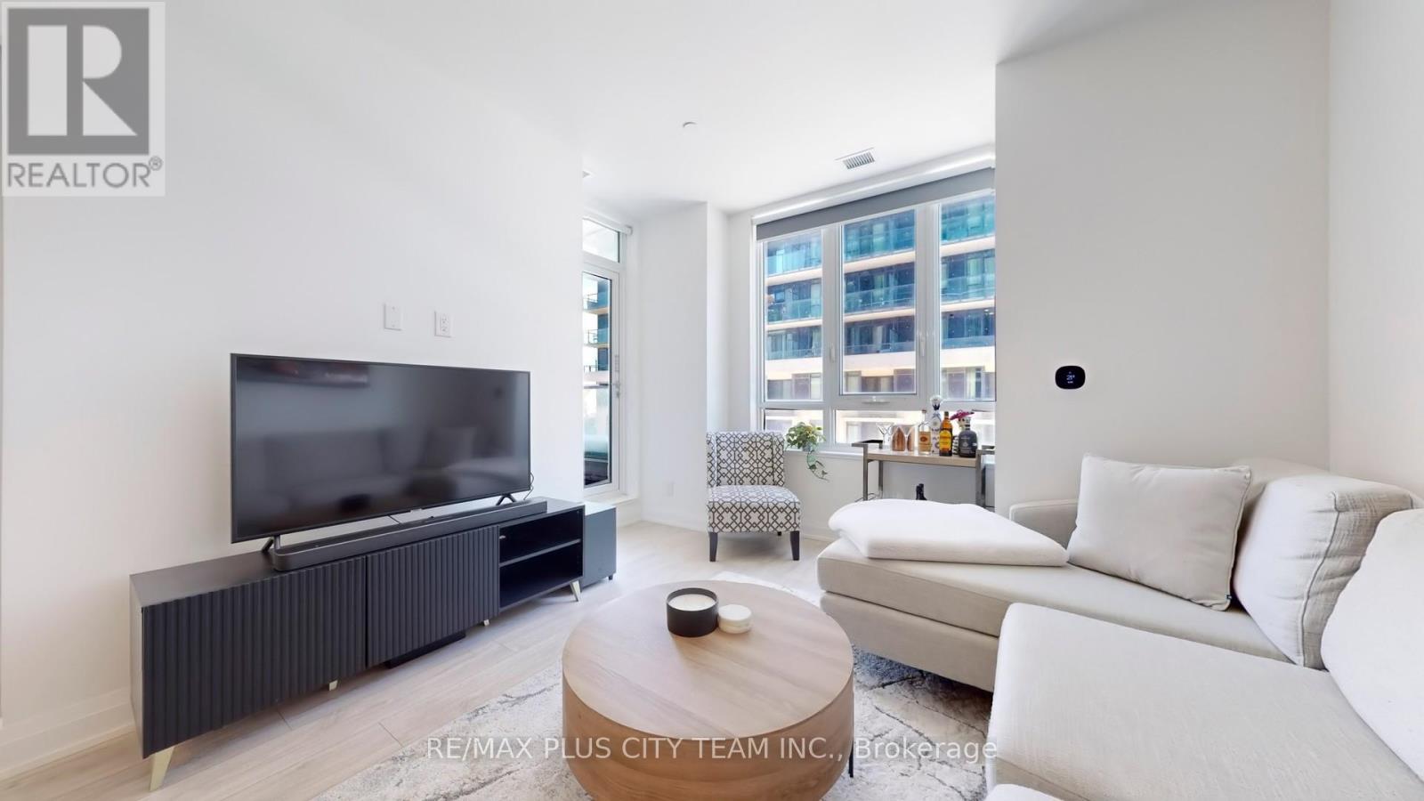 205 - 70 Annie Craig Drive W Property Photo 3