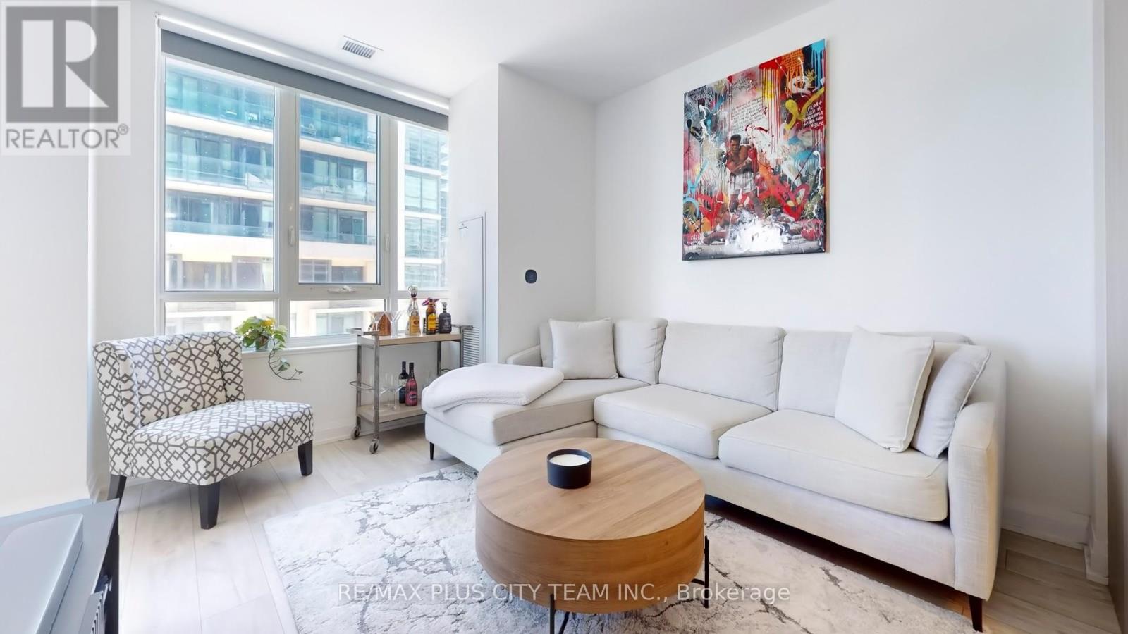 205 - 70 Annie Craig Drive W Property Photo 4