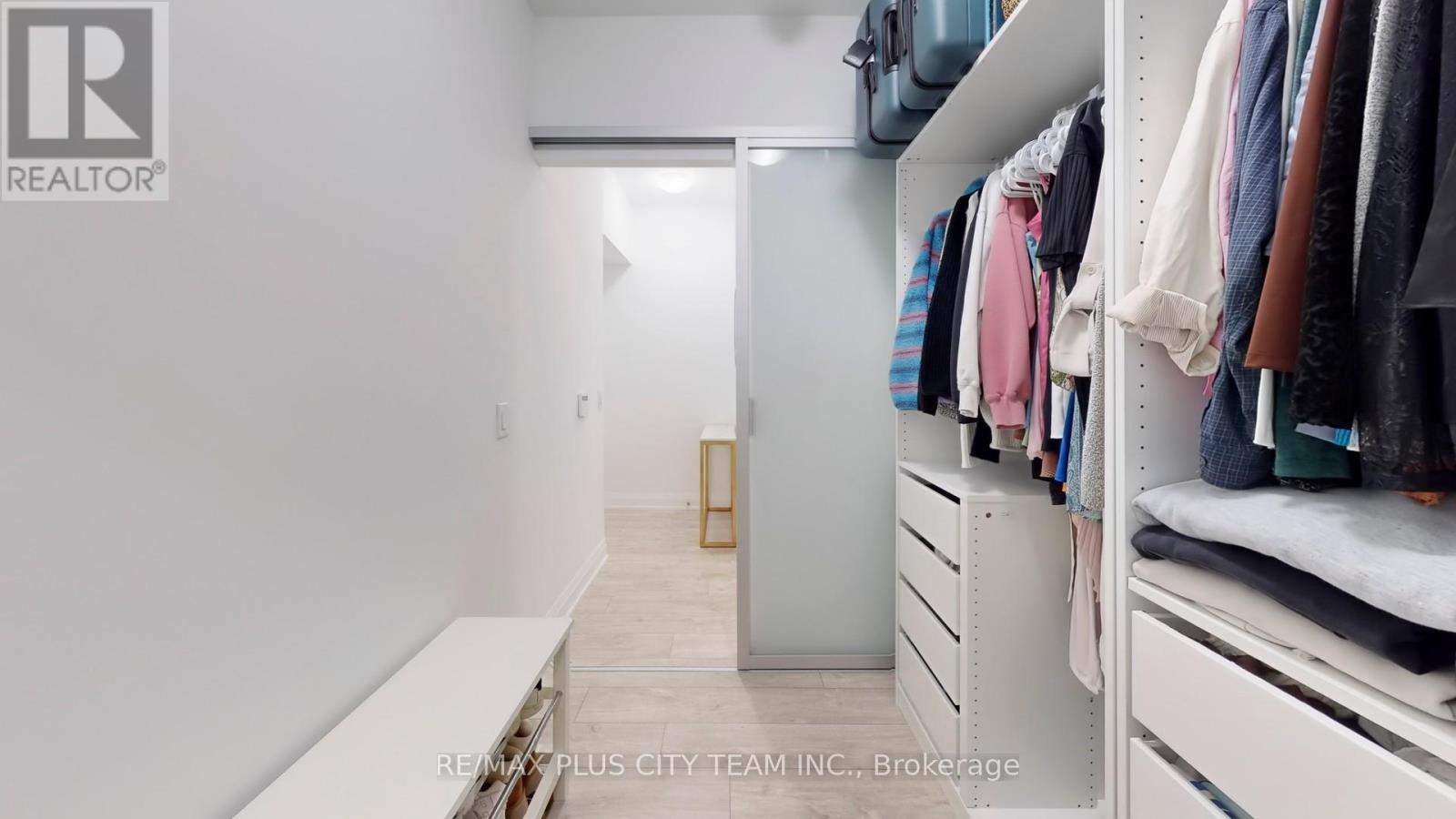205 - 70 Annie Craig Drive W Property Photo 11