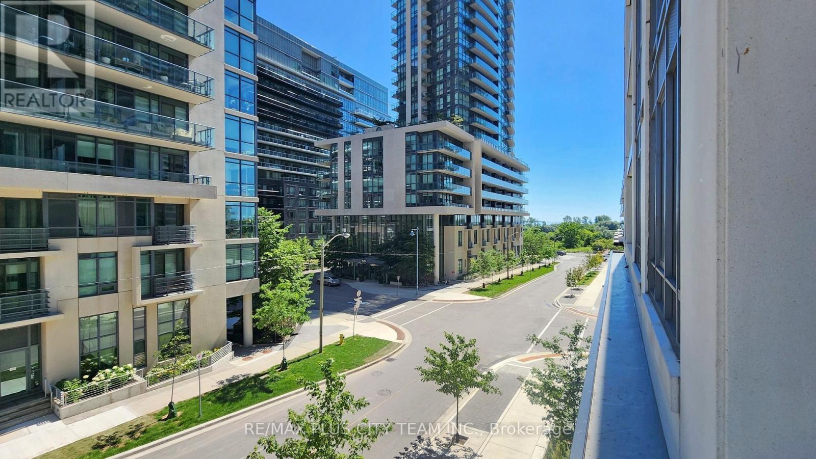 205 - 70 Annie Craig Drive W Property Photo 18