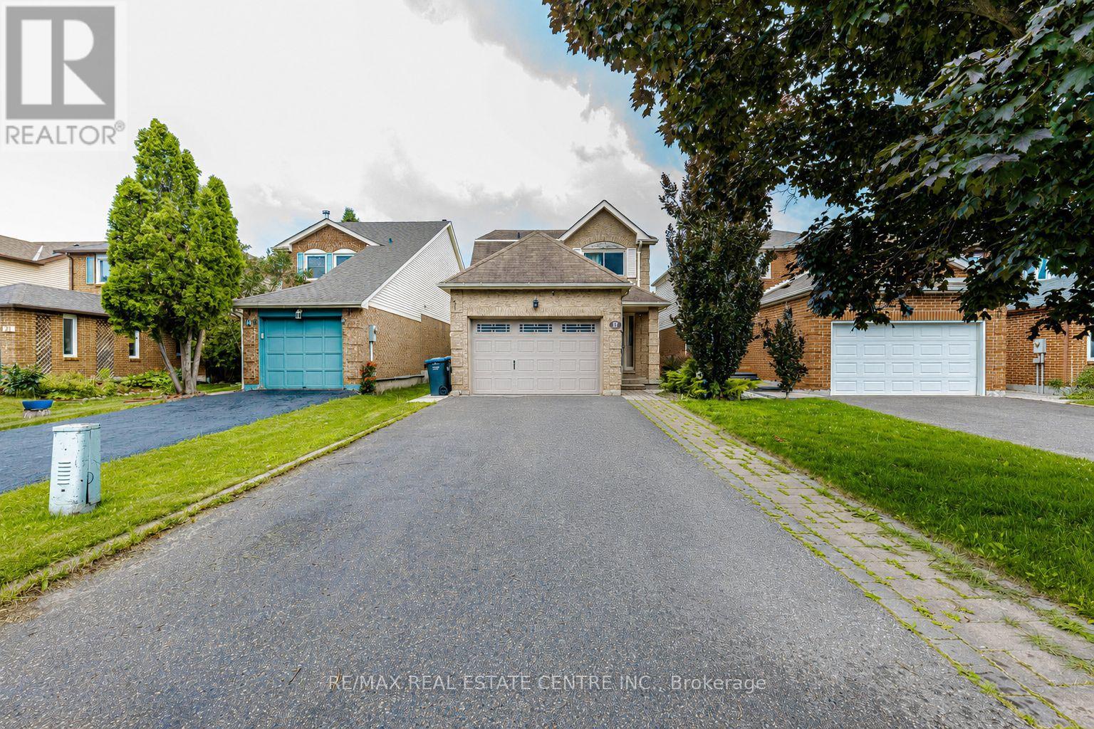 #2 - 17 SCOTIA DRIVE Property Photo 1