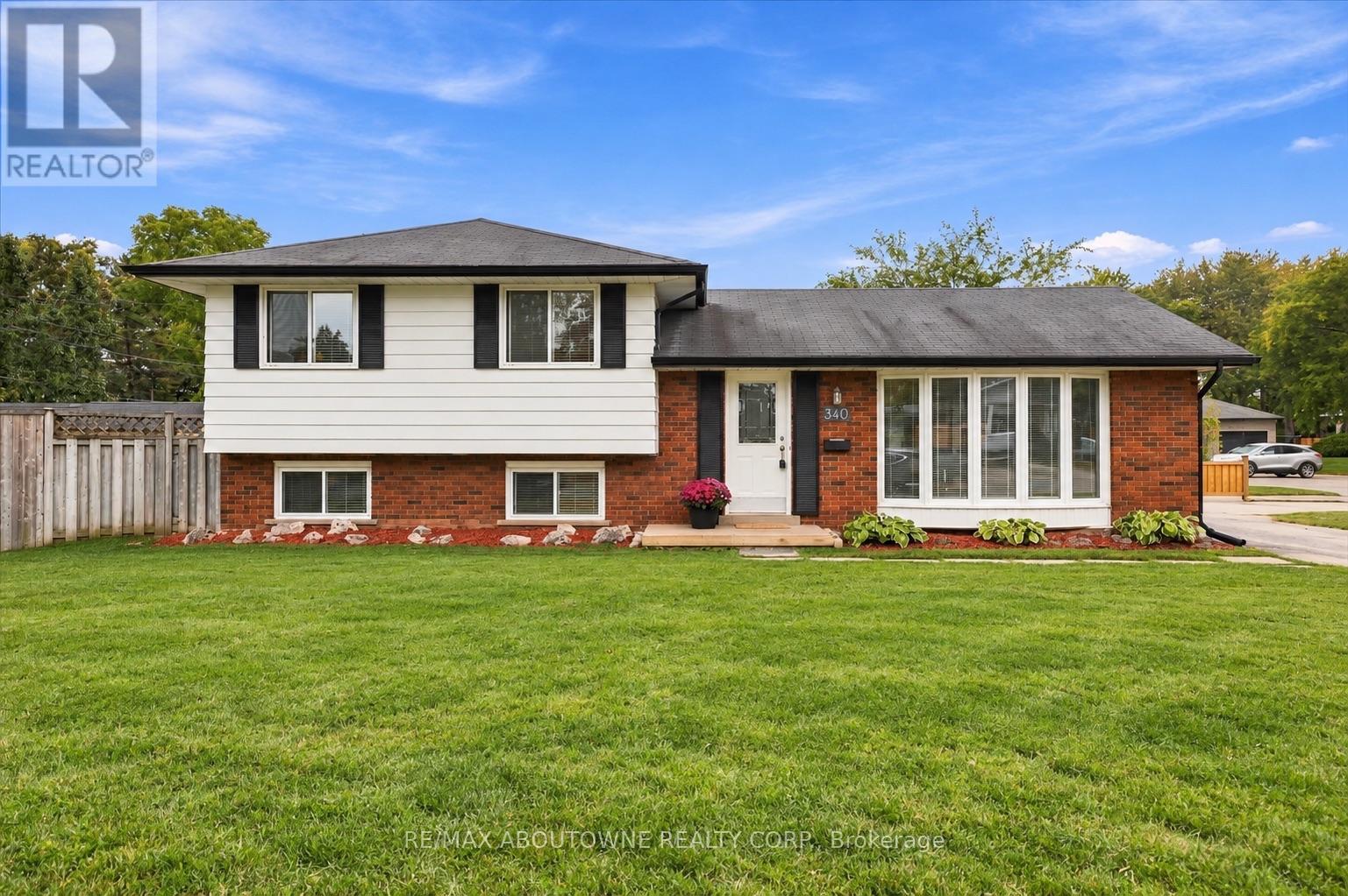 340 Duncombe Drive Property Photo 1