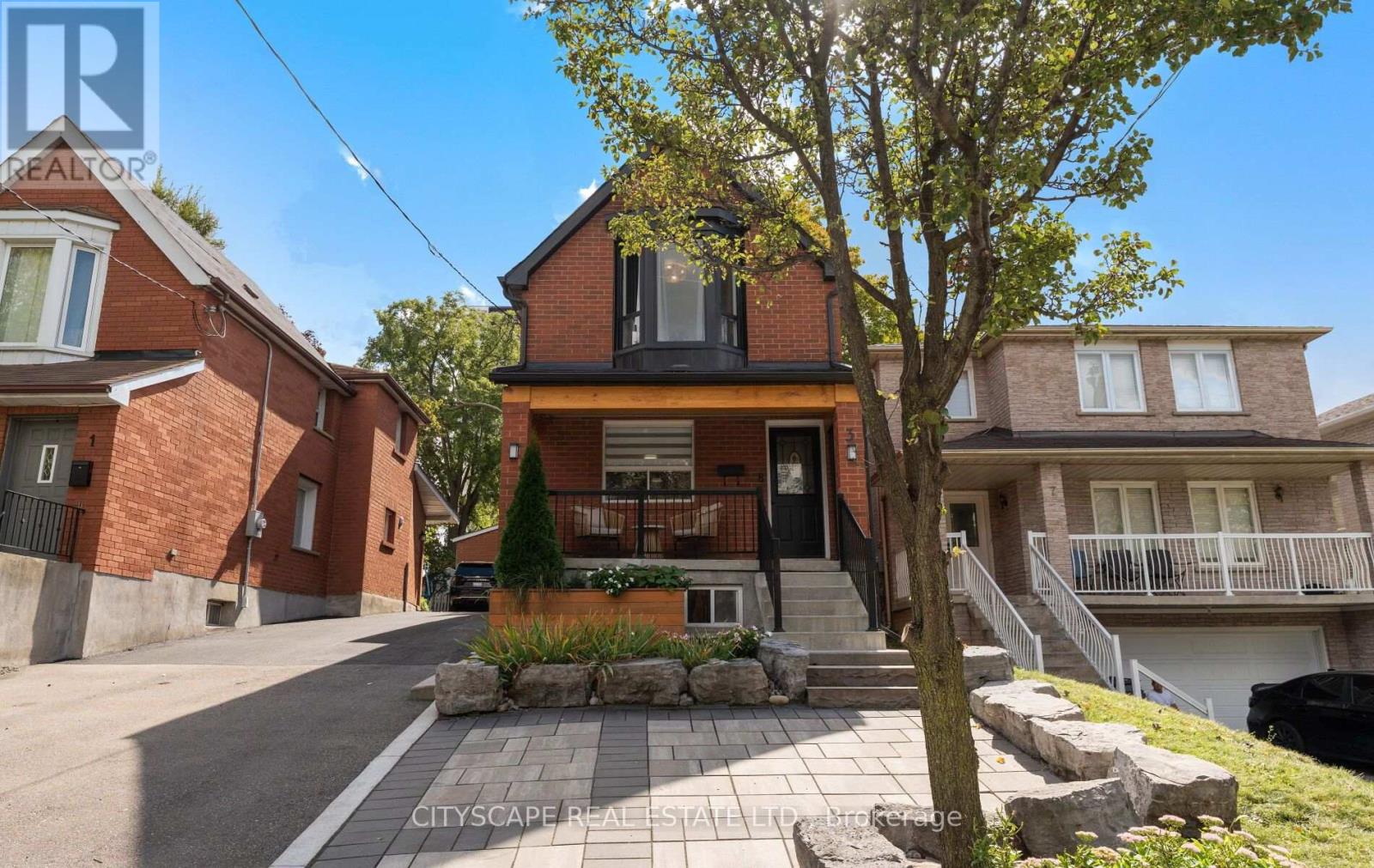 3 Cardell Avenue Property Photo 1