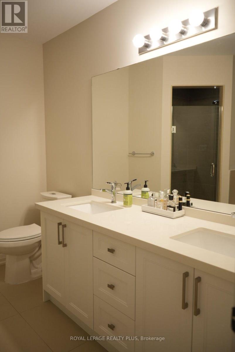 10 - 2410 Woodward Avenue Property Photo 17