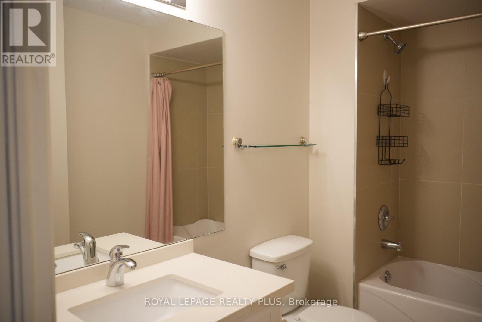 10 - 2410 Woodward Avenue Property Photo 24