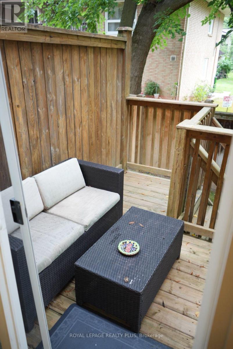 10 - 2410 Woodward Avenue Property Photo 32