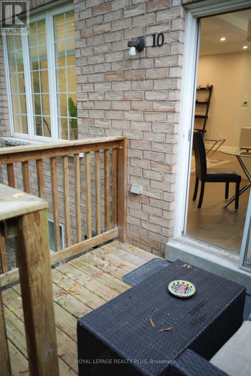 10 - 2410 Woodward Avenue Property Photo 33