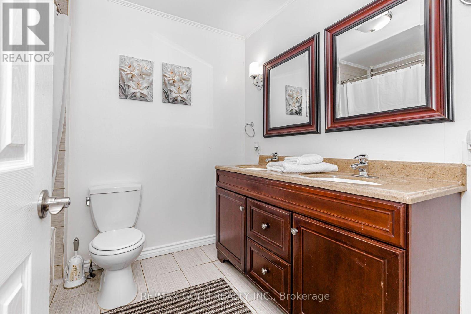 240 Simmons Boulevard Property Photo 19