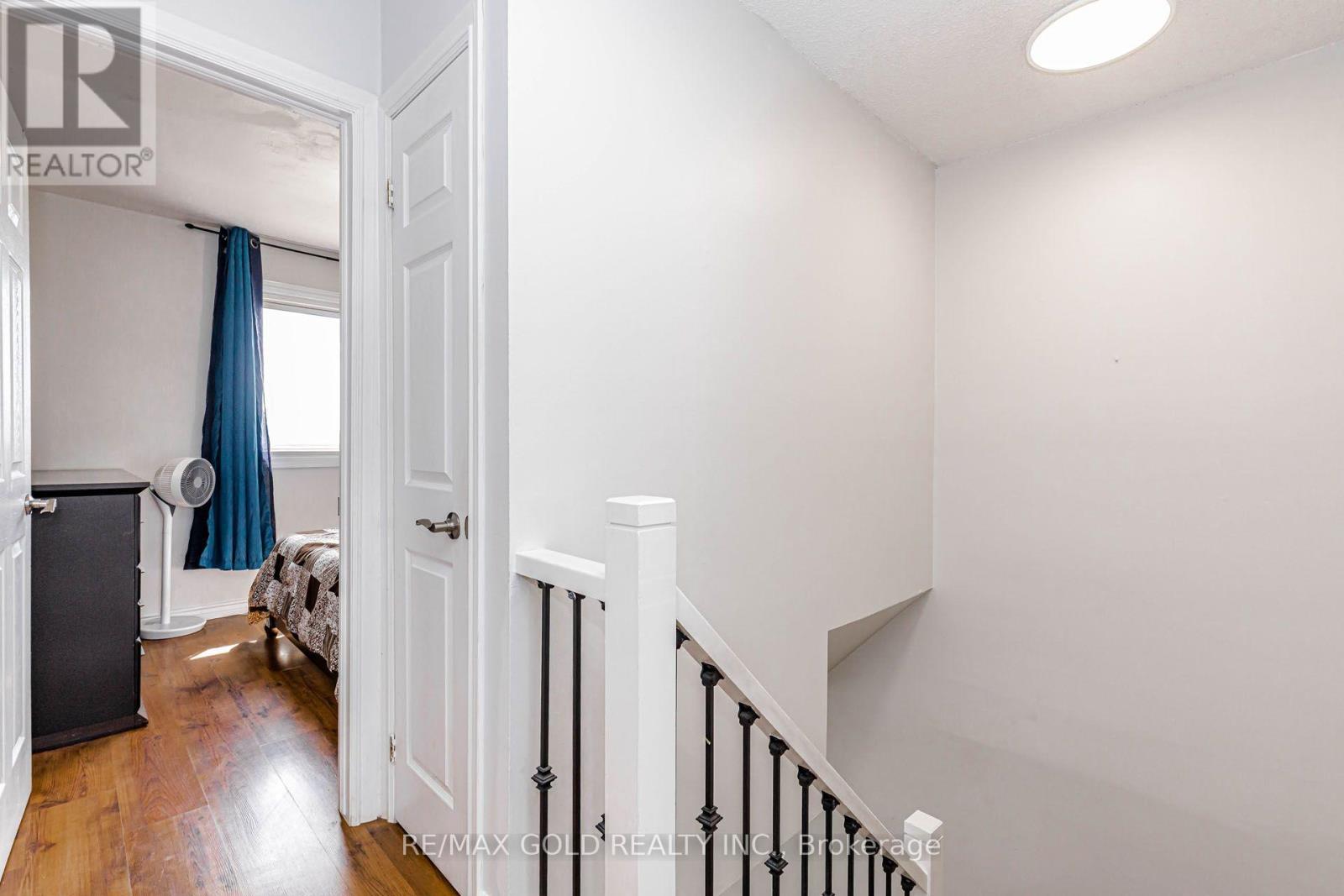 240 Simmons Boulevard Property Photo 23