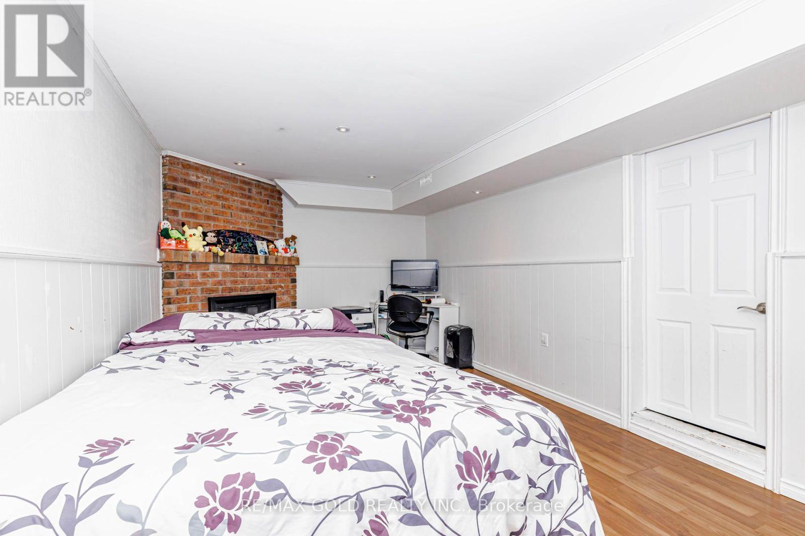 240 Simmons Boulevard Property Photo 28