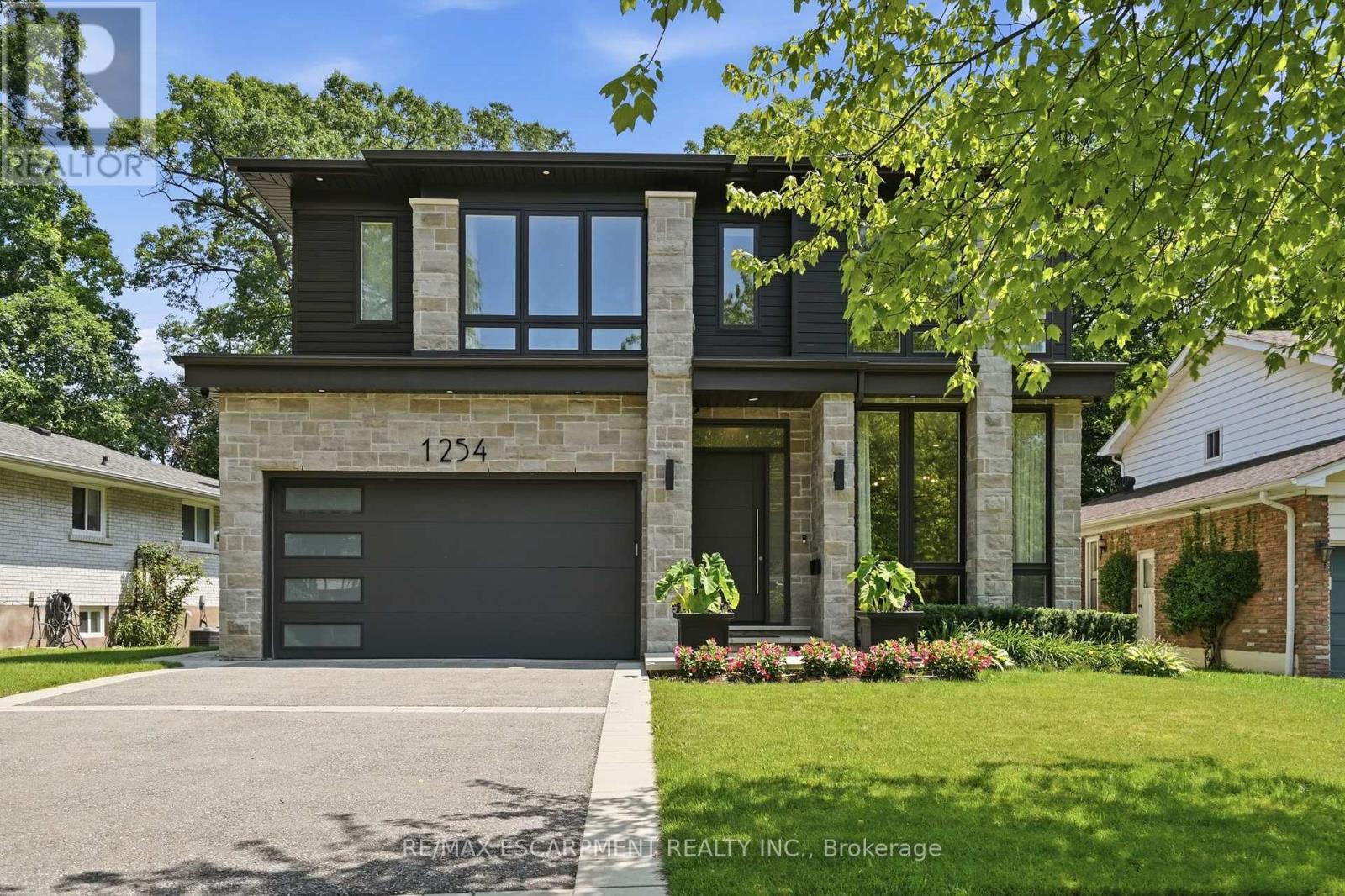 1254 Bramblewood Lane Property Photo 1