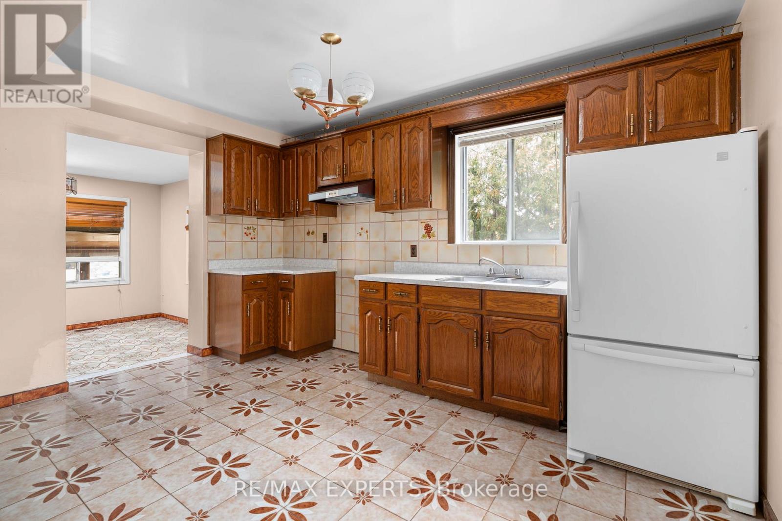 2 Donofree Road Property Photo 4