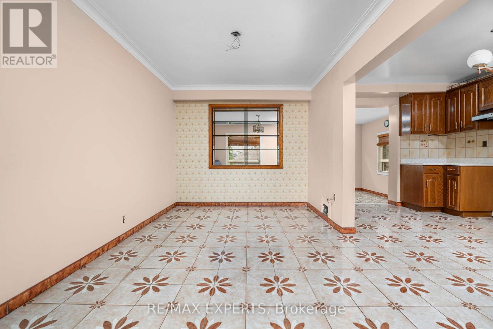 2 Donofree Road Property Photo 9
