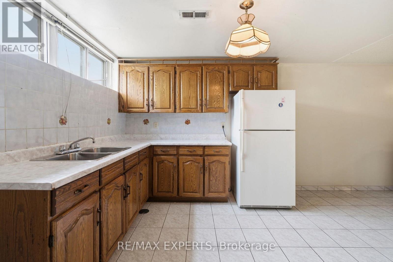 2 Donofree Road Property Photo 24