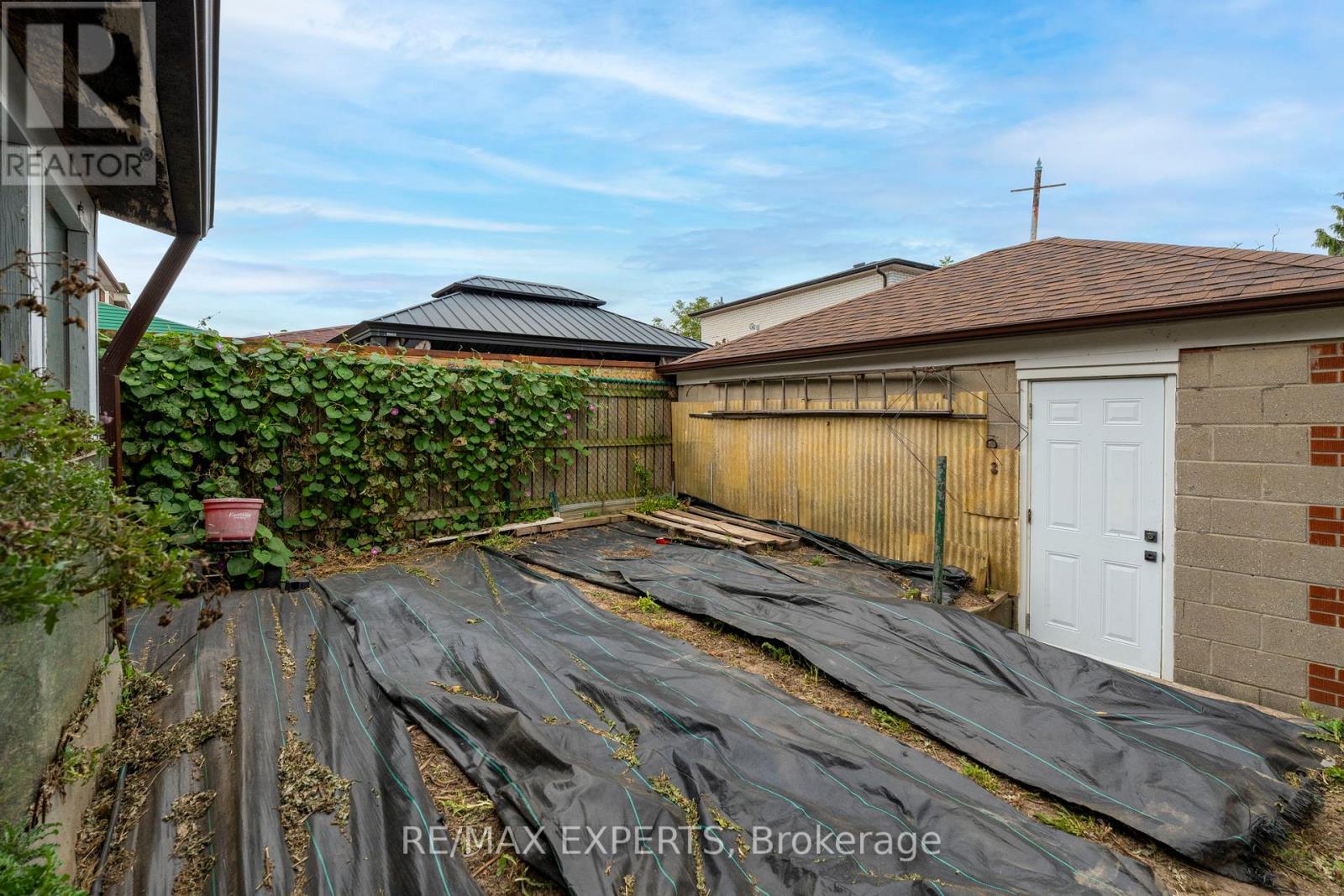 2 Donofree Road Property Photo 32
