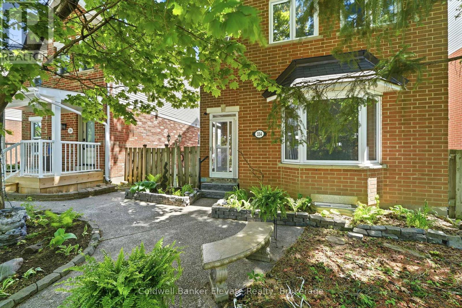334 Cottonwood Street Property Photo 2