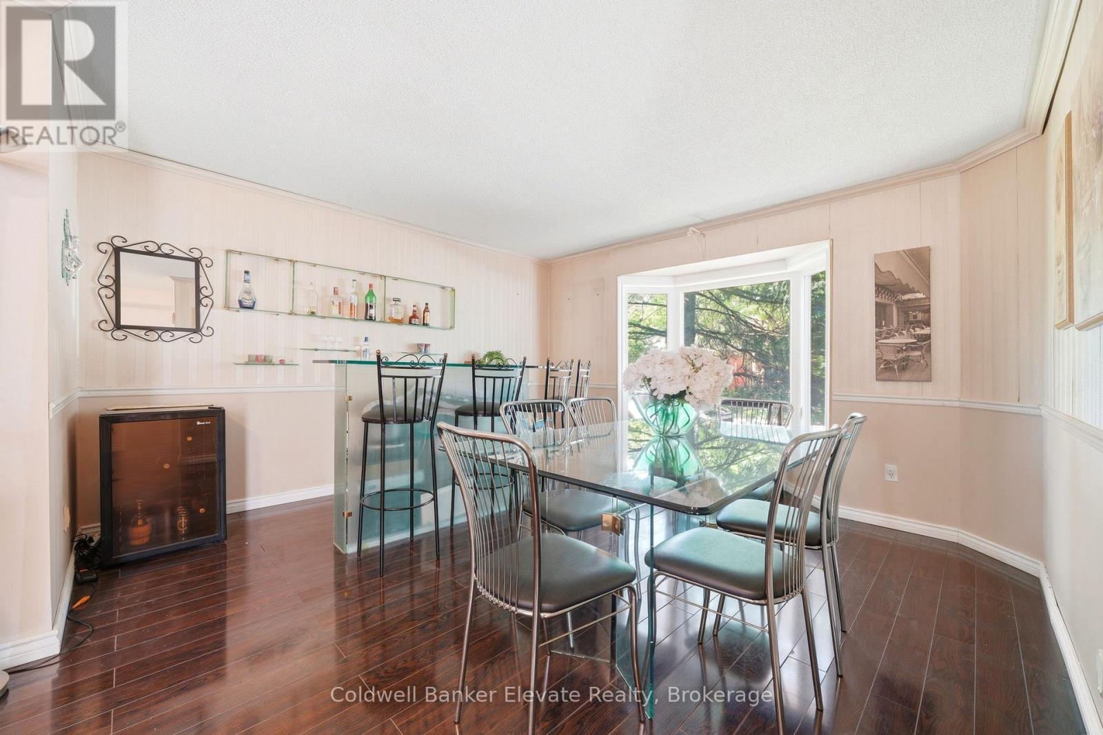 334 Cottonwood Street Property Photo 6