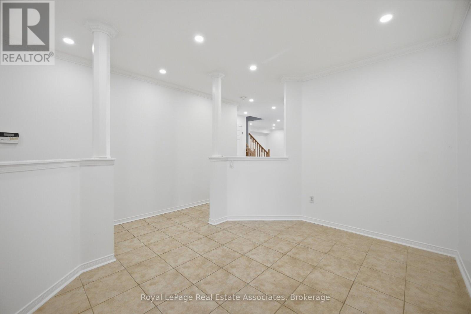 70 Echoridge Drive Property Photo 9