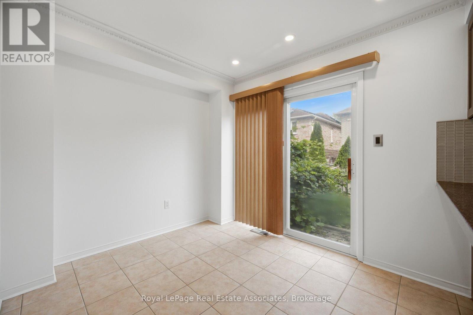 70 Echoridge Drive Property Photo 21
