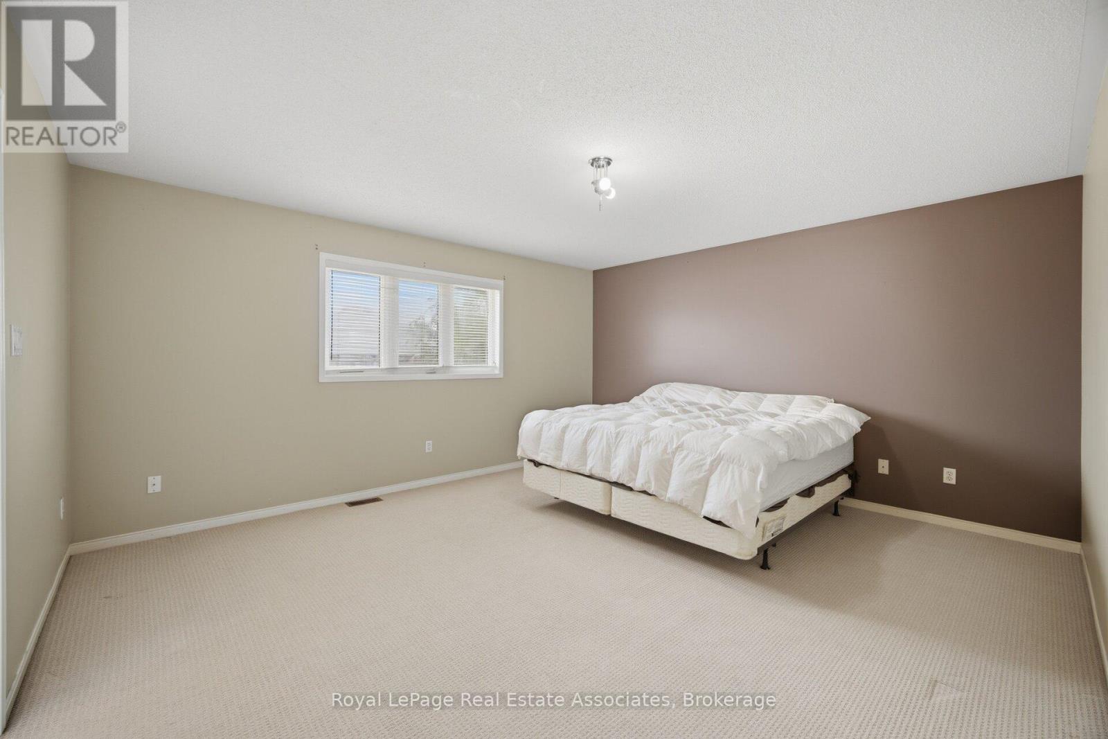 70 Echoridge Drive Property Photo 26