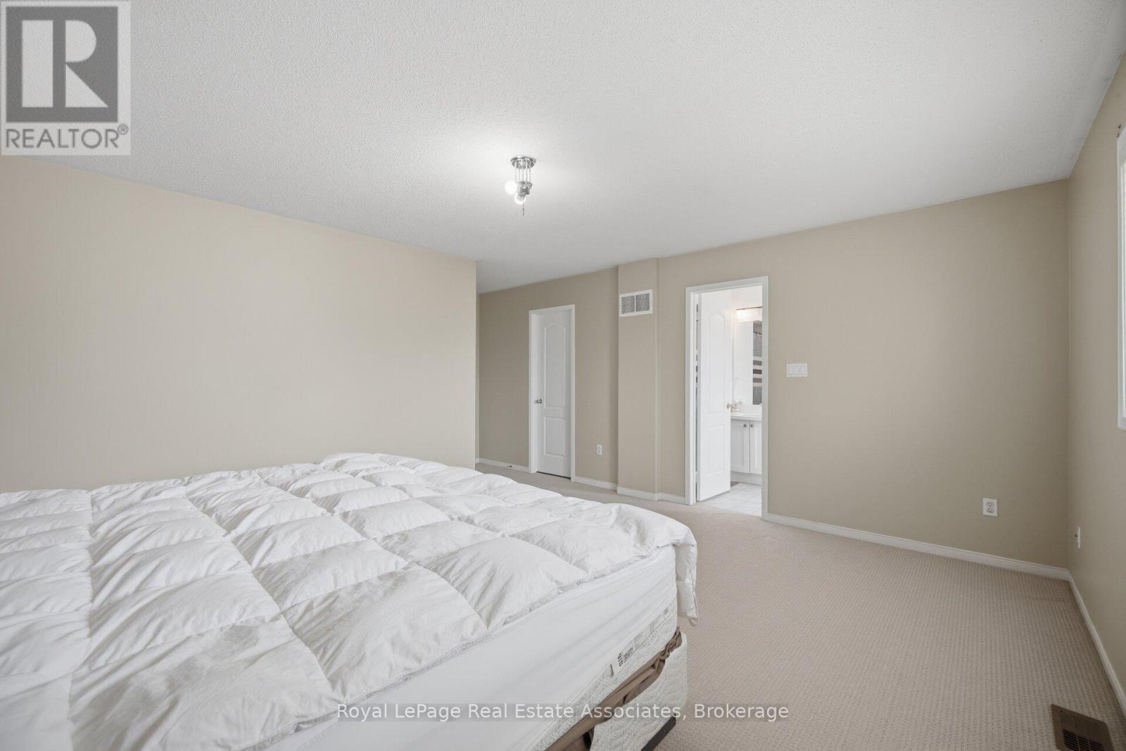 70 Echoridge Drive Property Photo 28