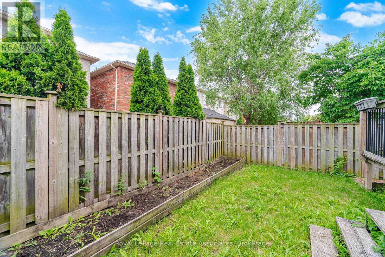 70 Echoridge Drive Property Photo 41