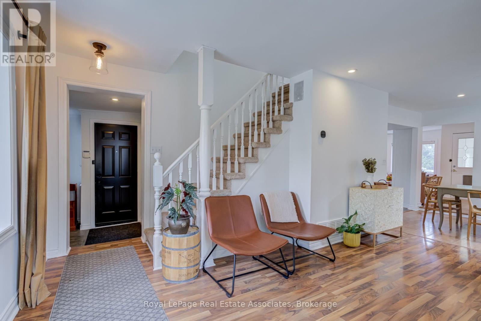889 Third Street Property Photo 7