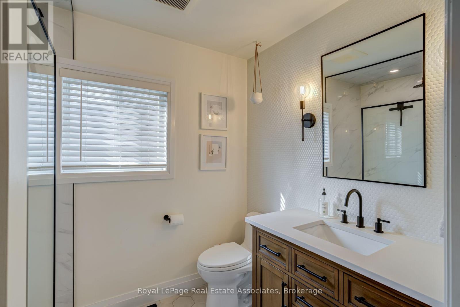 889 Third Street Property Photo 23