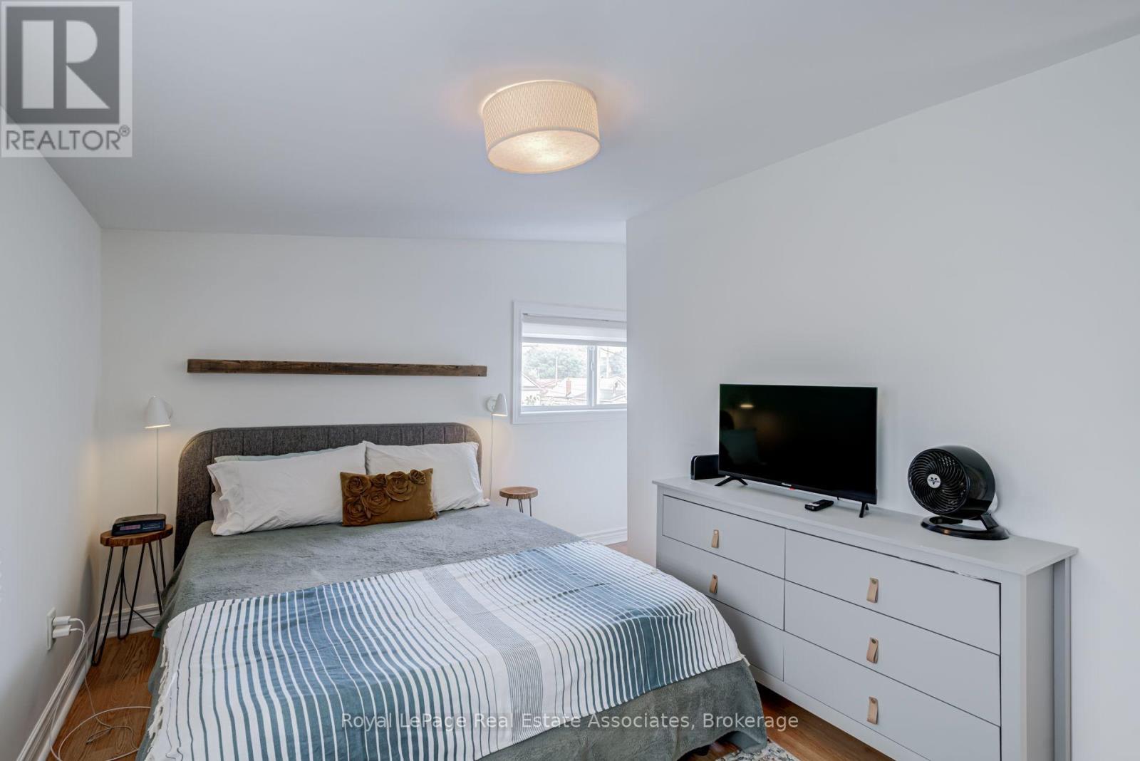 889 Third Street Property Photo 28