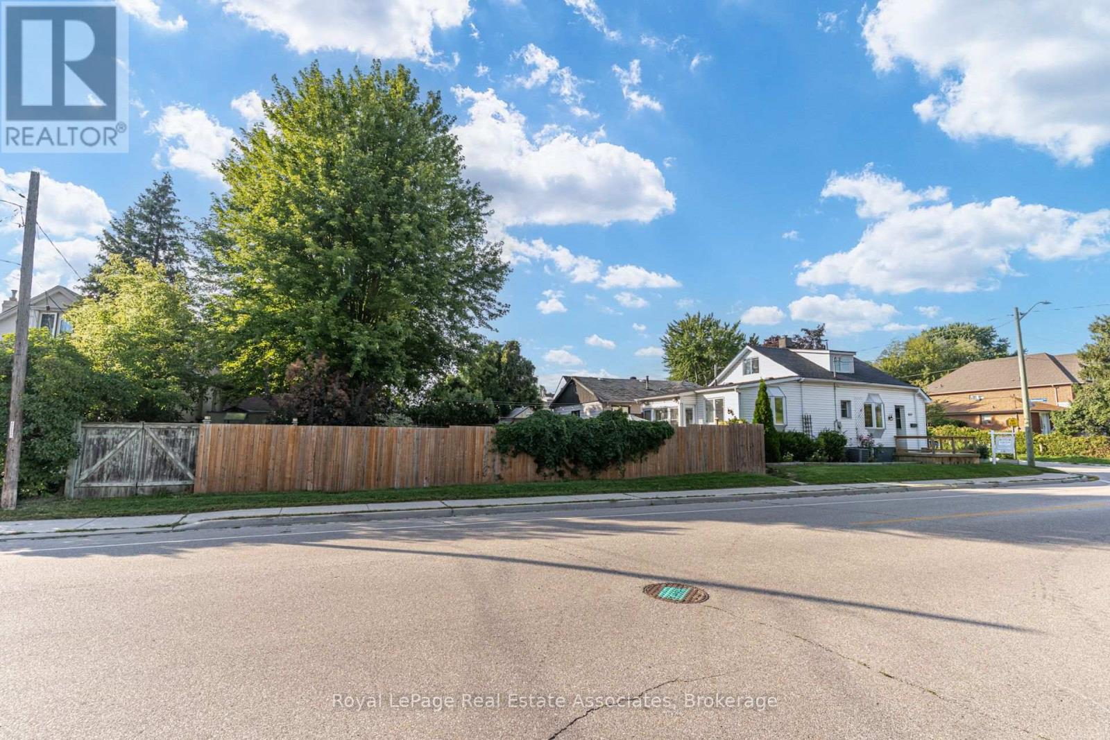 889 Third Street Property Photo 40