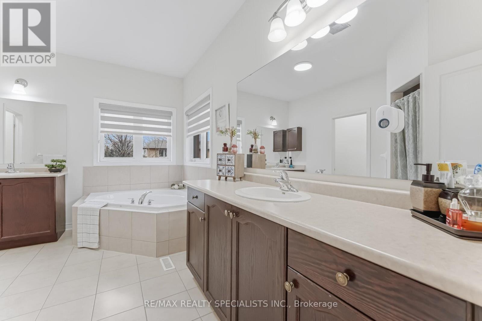 146 Lloyd Sanderson Drive Property Photo 17