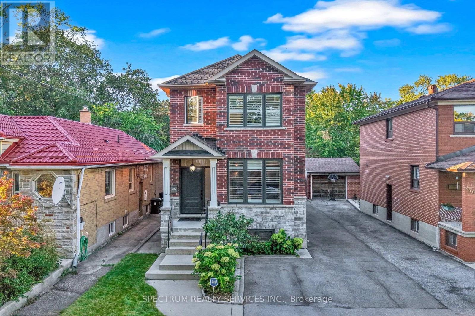 254 John Street Property Photo 1