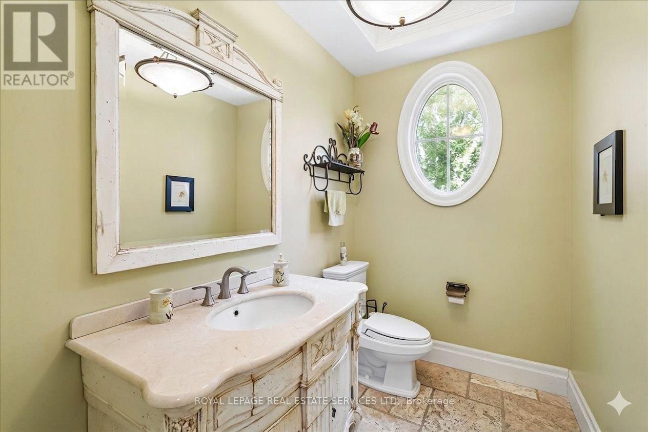 1726 The Pines Property Photo 15