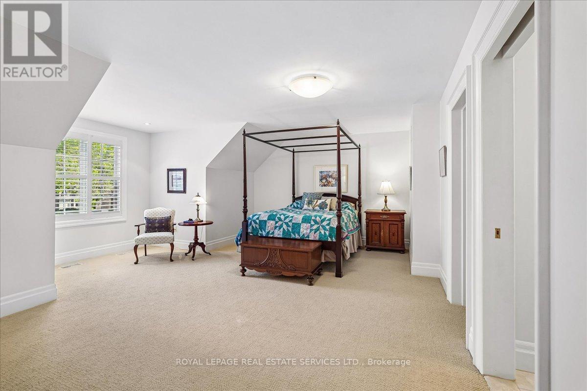 1726 The Pines Property Photo 30