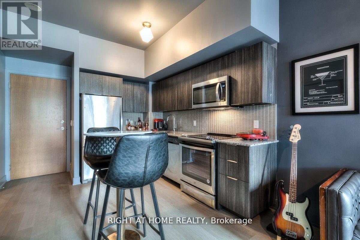 540 - 30 SHORE BREEZE DRIVE Property Photo 1