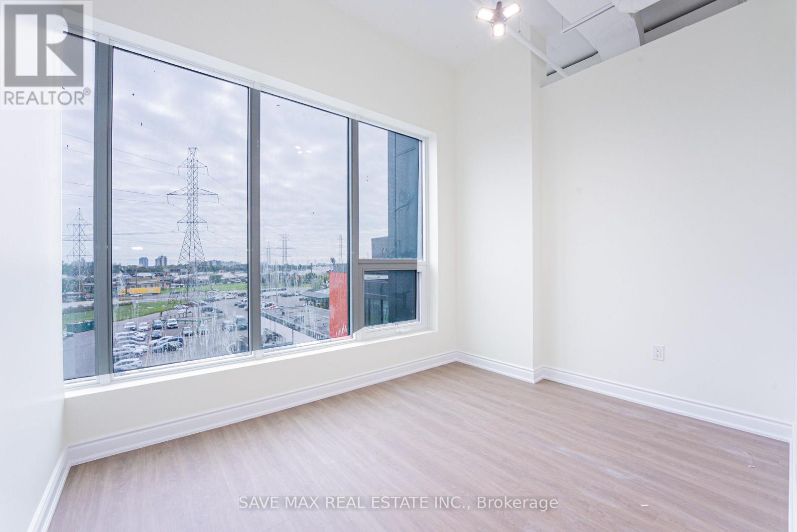 410 - 996 Martin Grove Road Property Photo 18