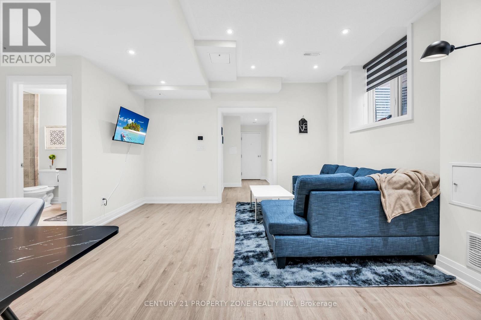 12 Trellanock Road Property Photo 9