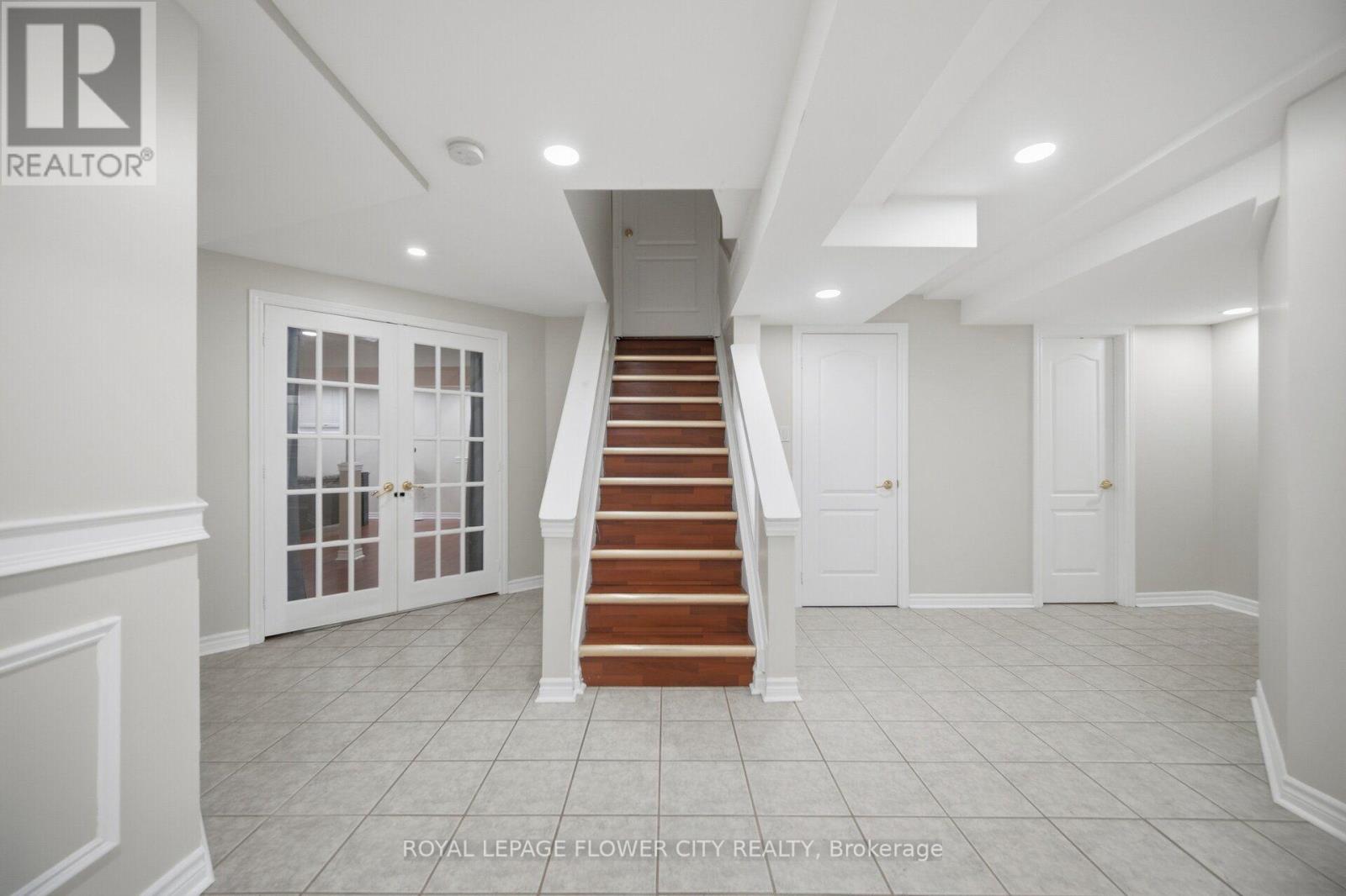 4 Castle Mountain Drive Property Photo 34