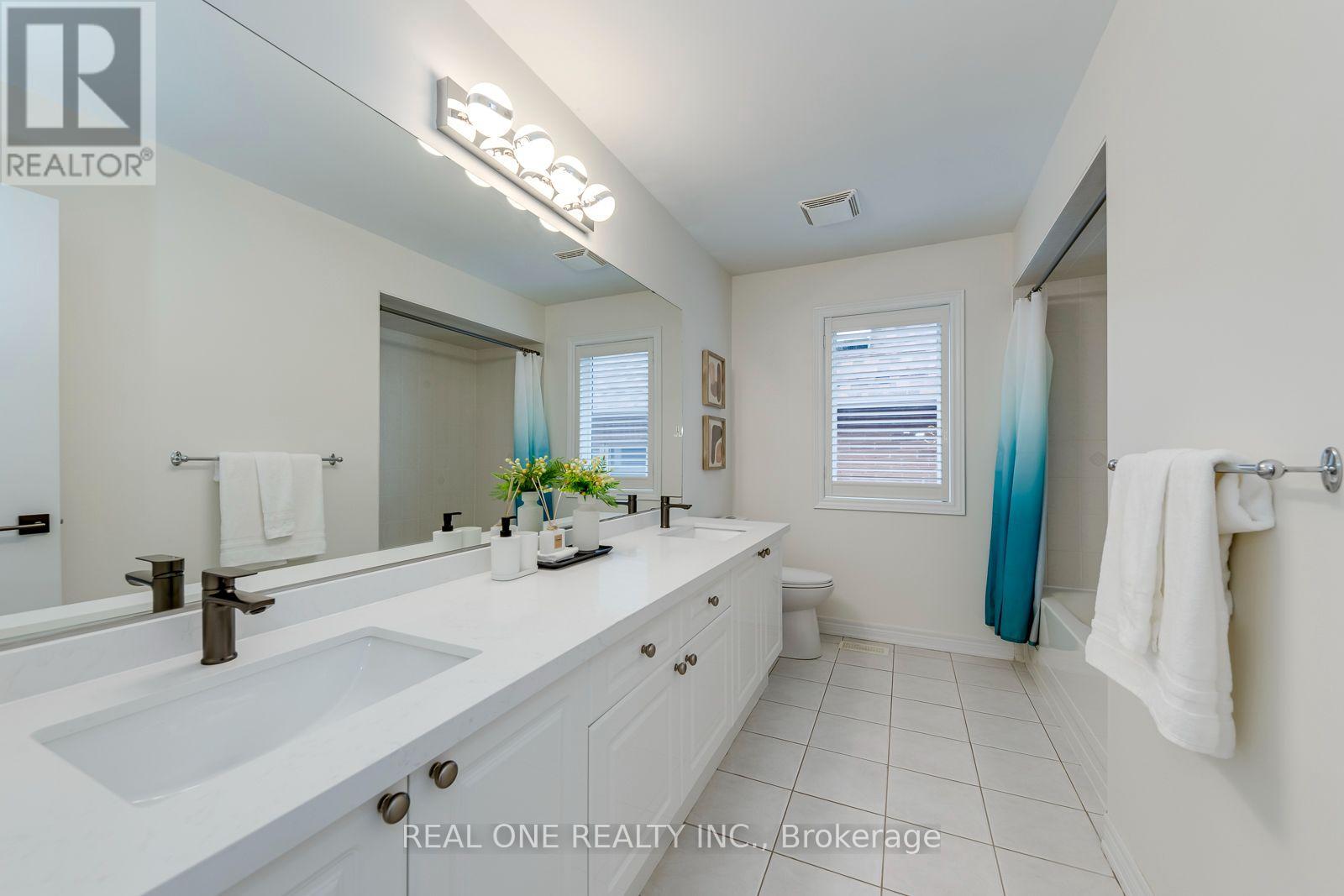 2456 Bon Echo Drive Property Photo 39