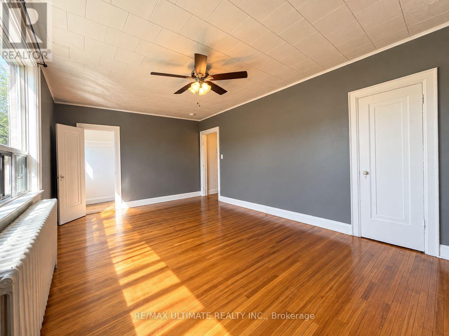 2857 Lake Shore Boulevard W Property Photo 16