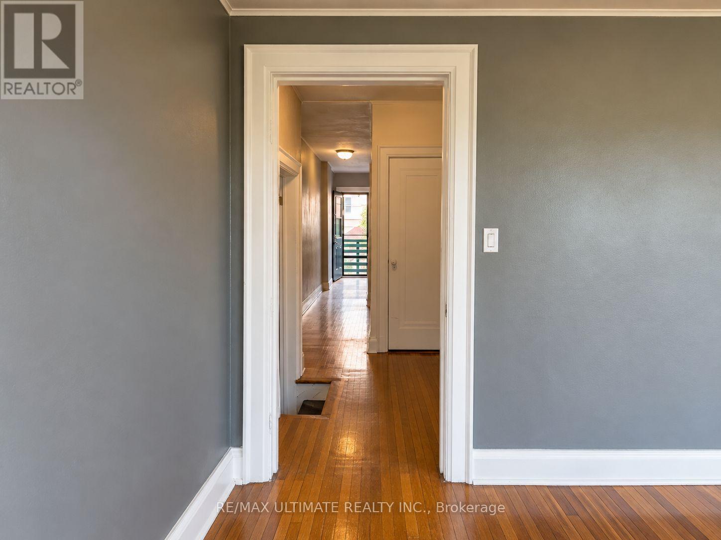 2857 Lake Shore Boulevard W Property Photo 17