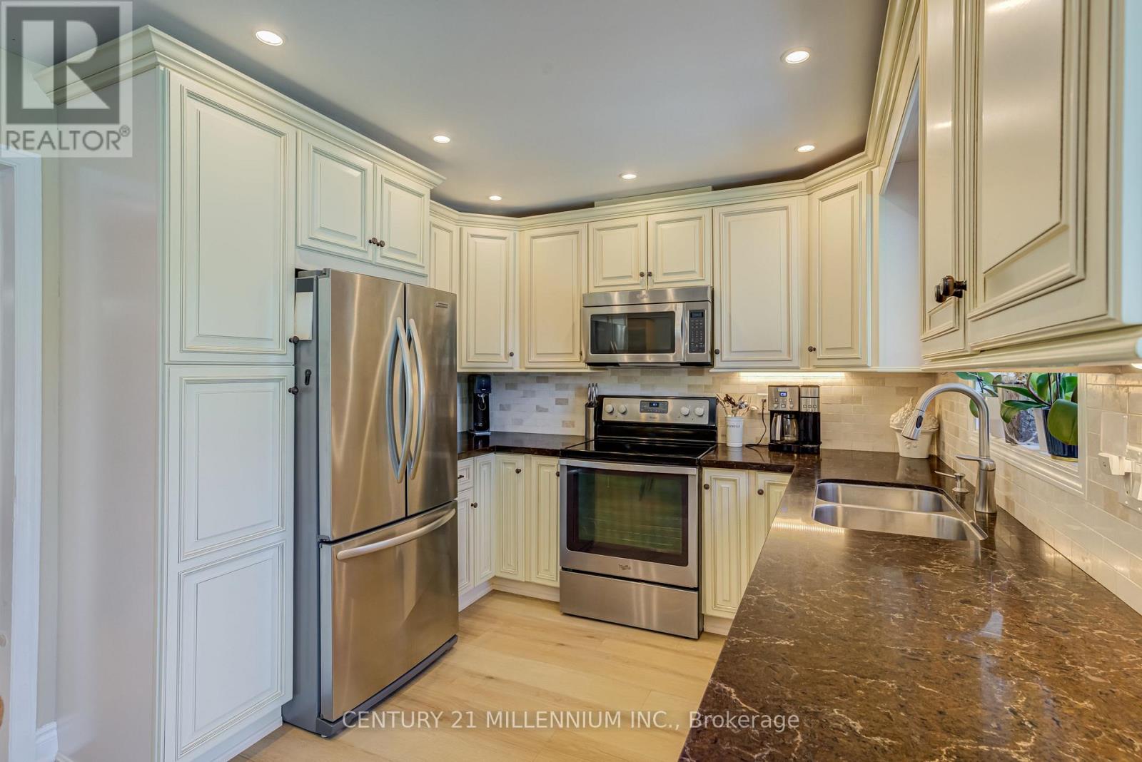 126 Elgin Drive Property Photo 8