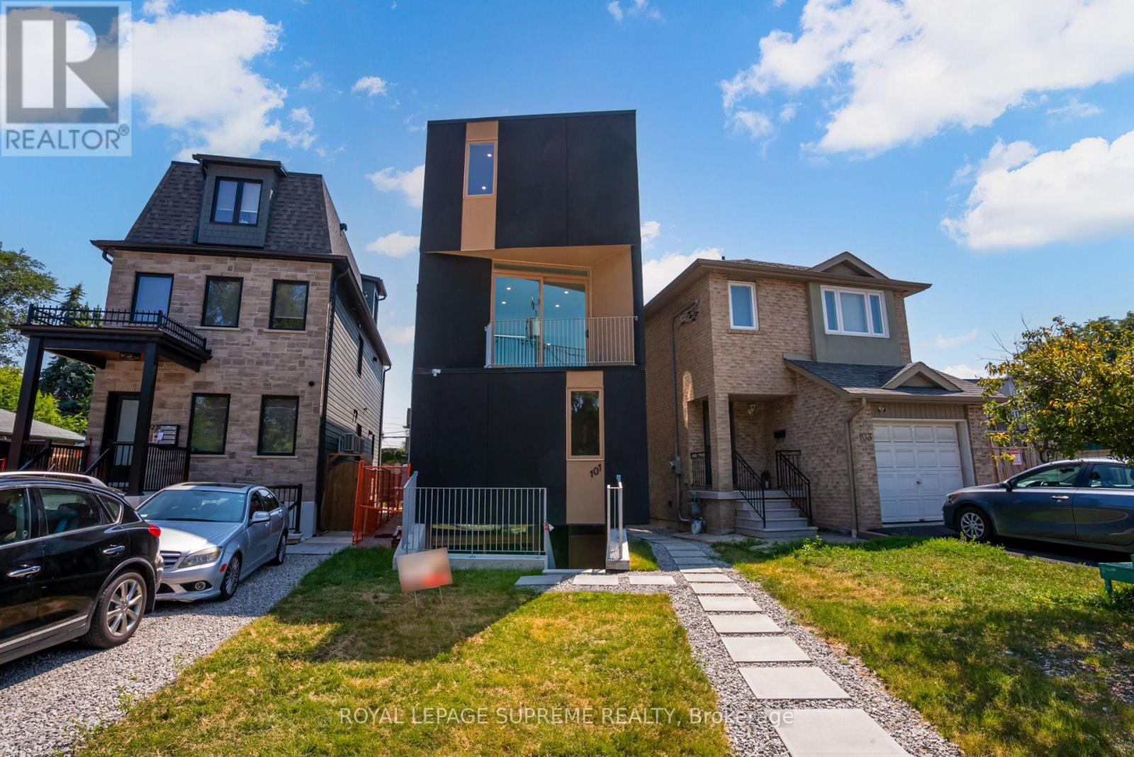 3 - 101 Bernice Crescent Photo de la propriété 1
