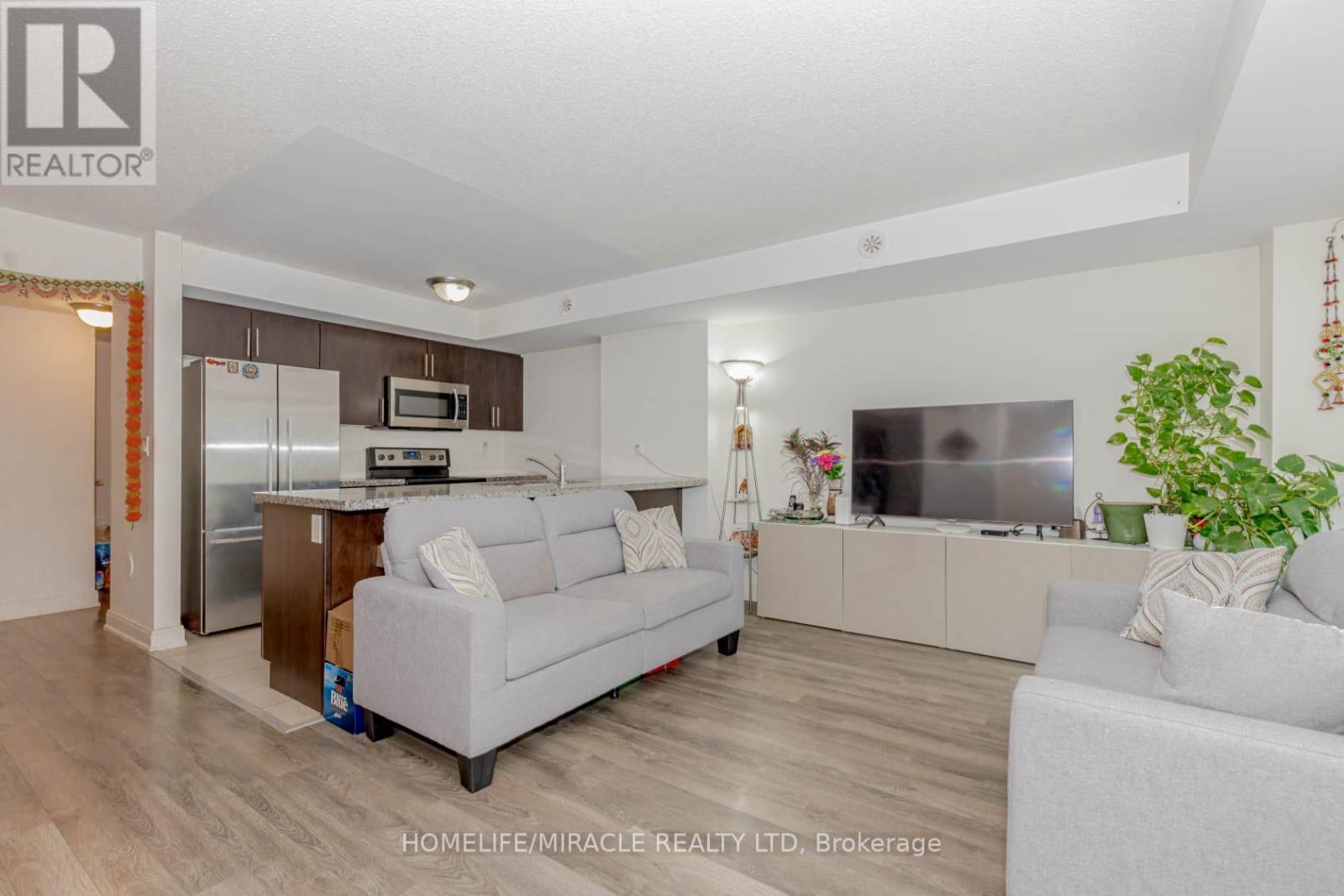 29 - 100 Dufay Road Property Photo 13