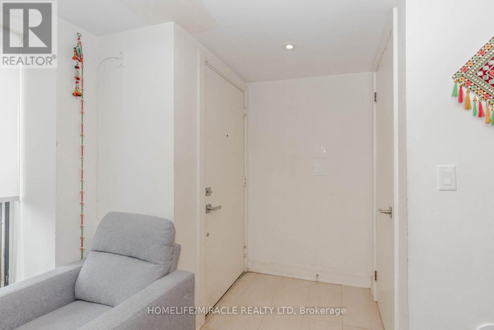 29 - 100 Dufay Road Property Photo 20
