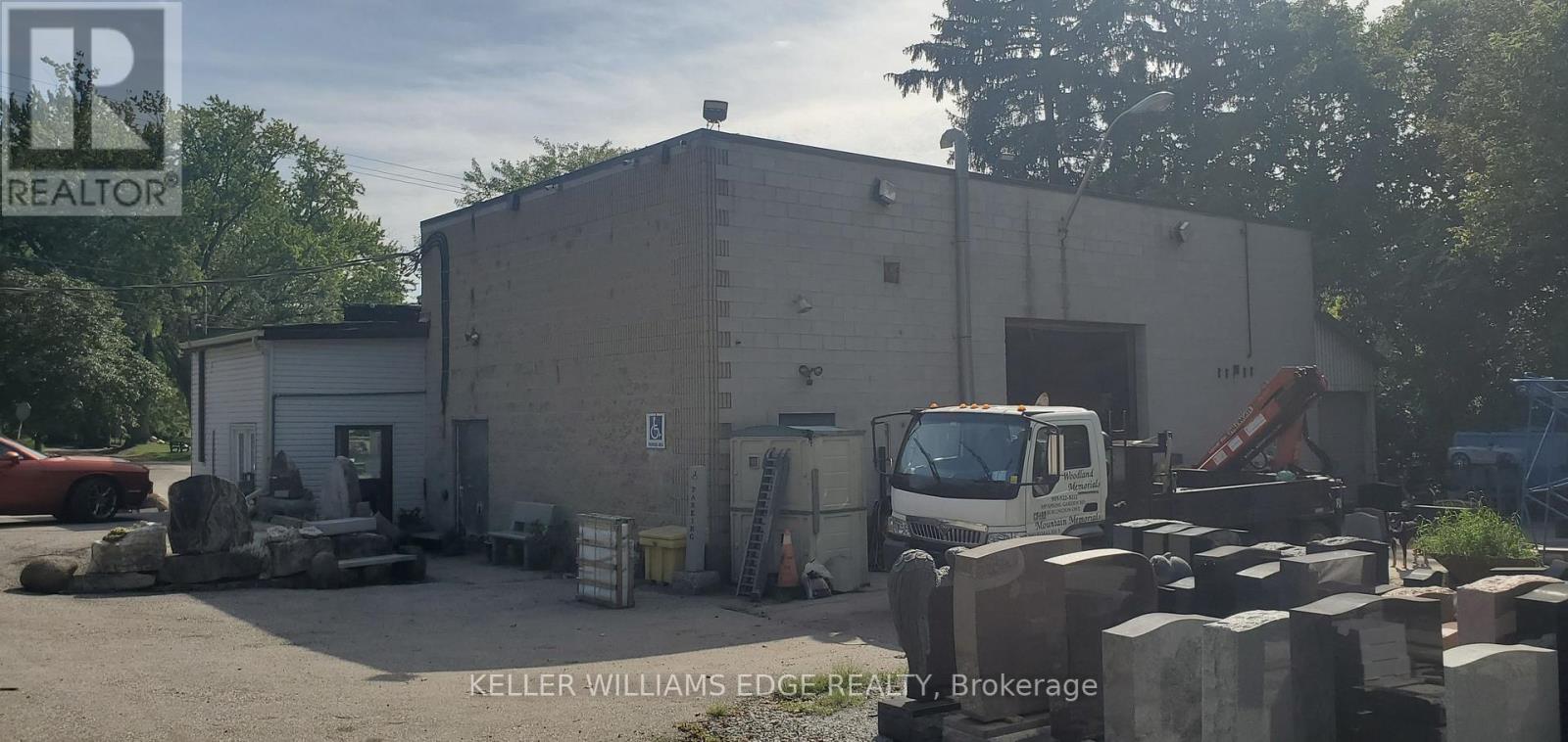 855 Spring Garden Road Property Photo 4