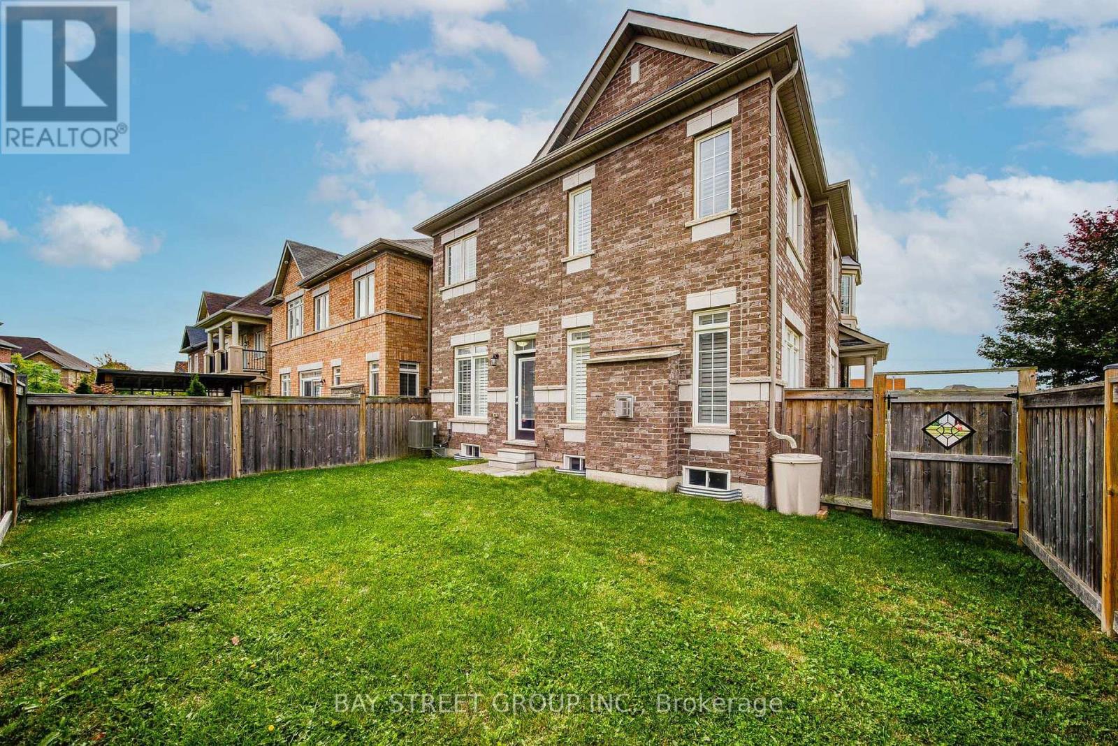 382 Begonia Gardens Property Photo 24