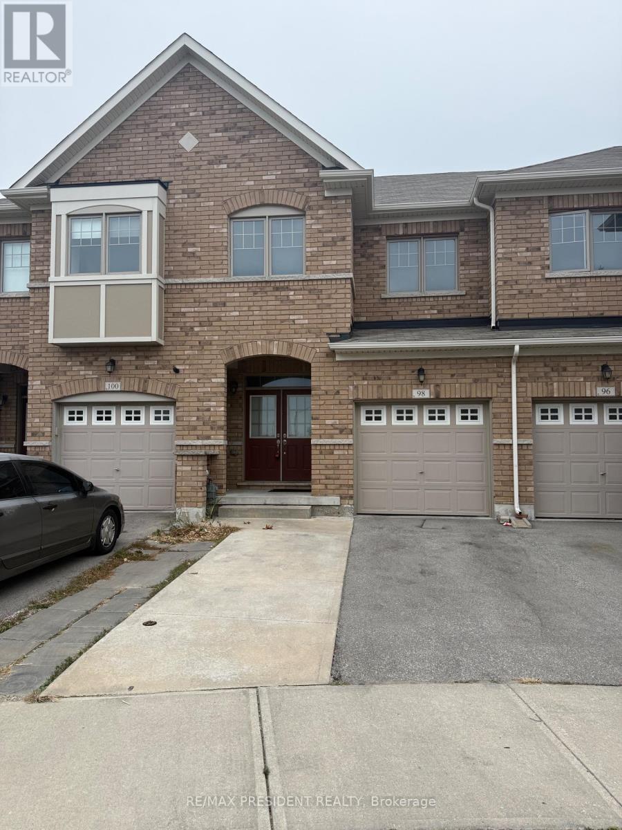 98 DAVENFIELD CIRCLE Property Photo 1
