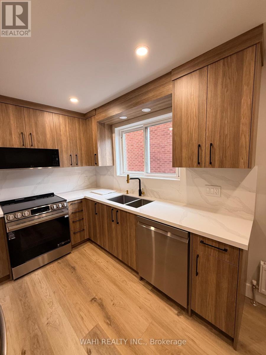 Unit 2 - 24 Lloyd George Avenue Property Photo 9