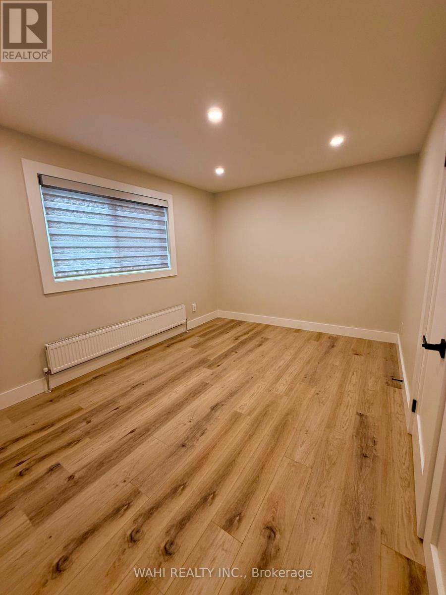 Unit 2 - 24 Lloyd George Avenue Property Photo 12